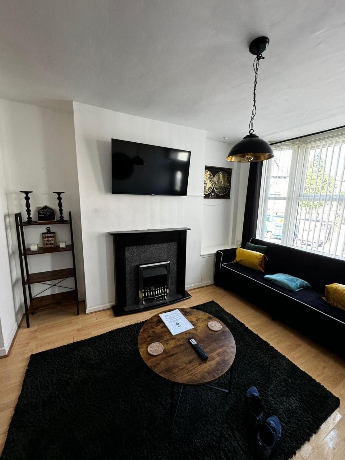 Holiday home Anfield 4 Bed House Liverpool